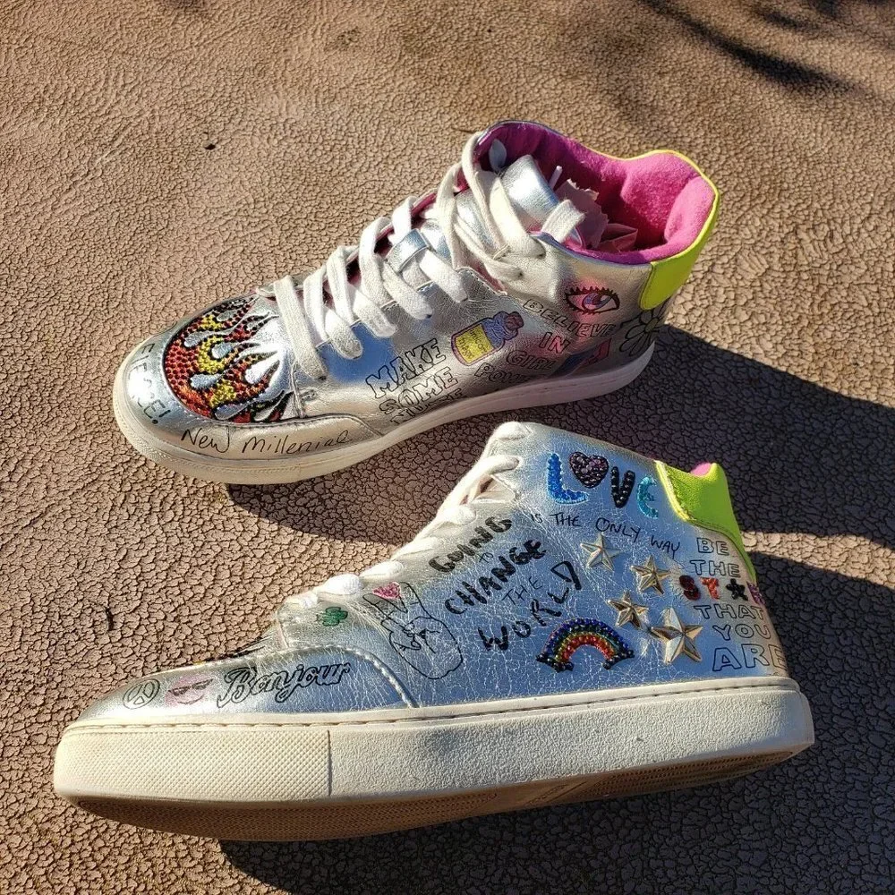 Steve Madden sz 5 hi top Hasta La Vista Girls Tennis Shoes Sneakers Metallic
